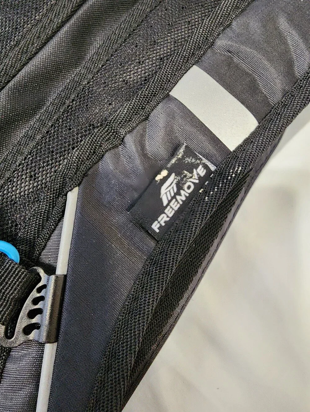 FreeMove H2 Hydration Backpack 2L Water Bladder Hiking Cycling Blue